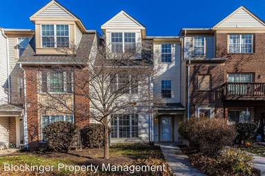 Main picture of 2616 Warren Way