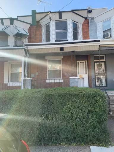 Main picture of 4812 Parrish St