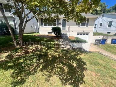 Main picture of 2437 Cherokee Ln