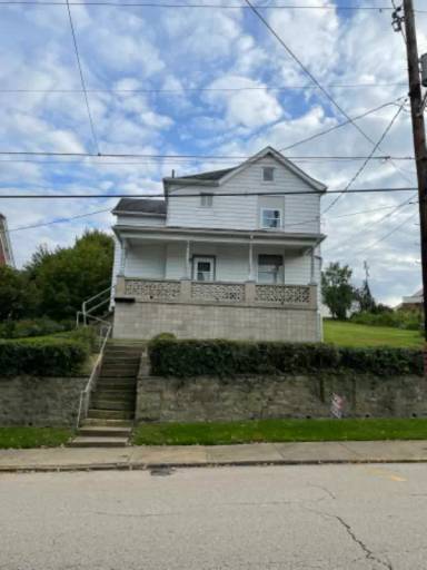 Main picture of 213 Washington St