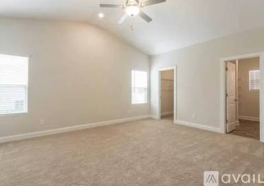 Main picture of 20 Level Dr