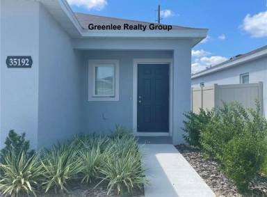 Main picture of 35192 Arya Way