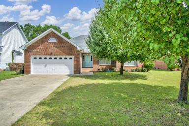 Main picture of 7308 Weathergreen Dr