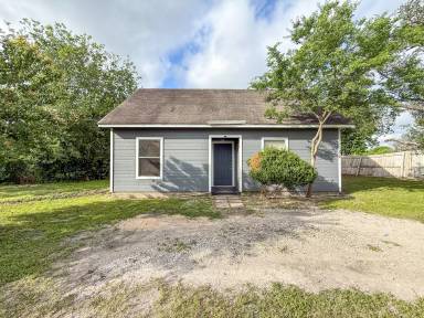Main picture of 272 Schmucks Rd