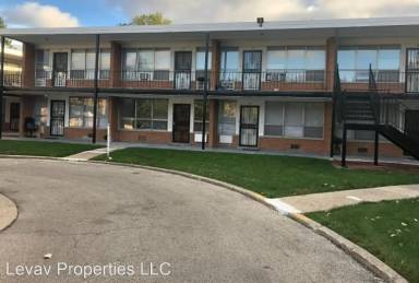 Main picture of 1901 W Pryor Ave