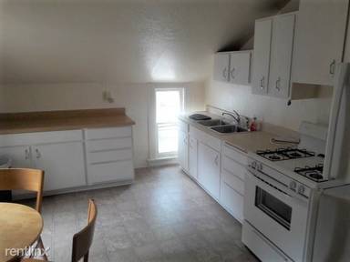 Main picture of 14 1/2 Ruxton Ave