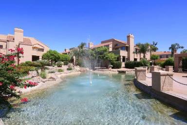 Main picture of Venetian Condominium Homes