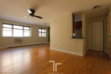 Main picture of 625 W Wrightwood Ave Apartments