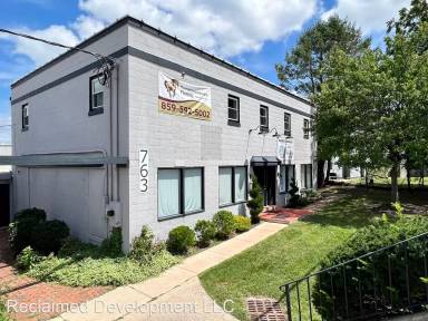 Main picture of 763 E Seventh St