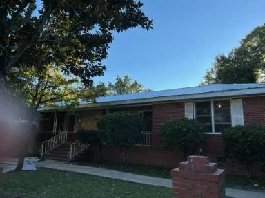 Main picture of 827 32nd Ave