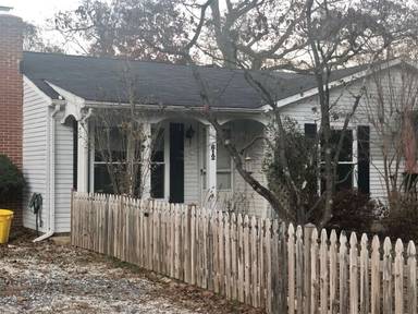 Main picture of 612 Saint Johns Rd
