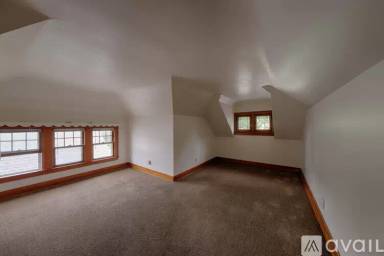 Main picture of 9120 W Lapham St