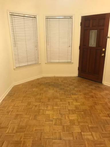 Main picture of 901 W 22nd St