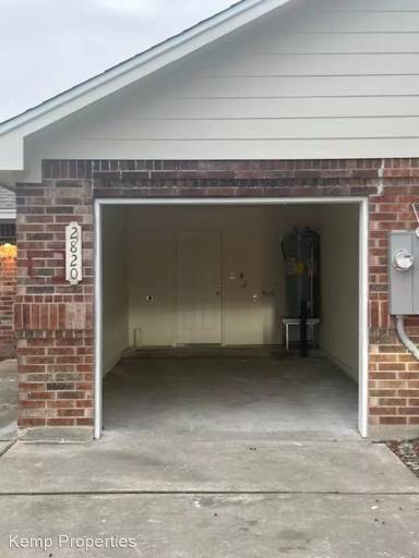 Main picture of 2820 90th St