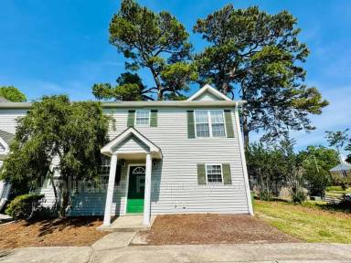 Main picture of 2153 Market St