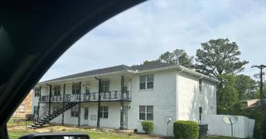 Main picture of 1914 Saint James Dr
