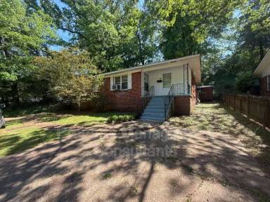 Main picture of 939 N Royal Ave