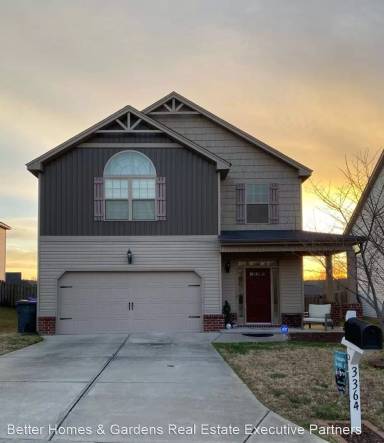 Main picture of 731 Bradford Ln