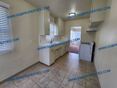 Main picture of 1835 Locust Ave