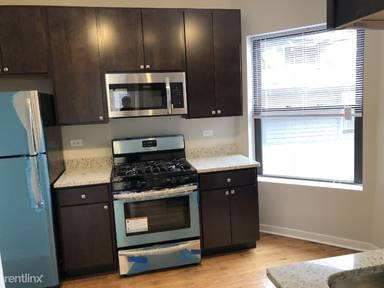 Main picture of 4815 N Christiana Ave