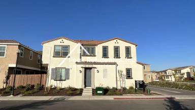 Main picture of 10536-92 Trill Way