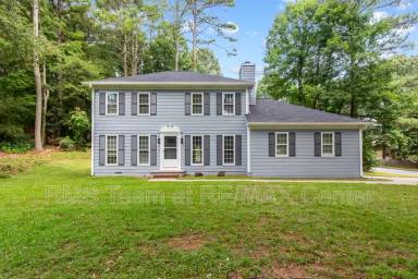 Main picture of 4019 Shady Dr NW
