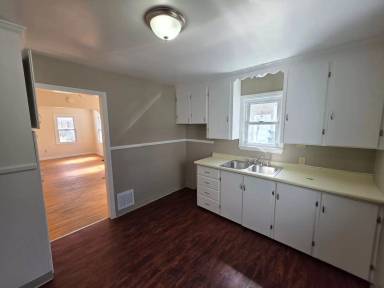 Main picture of 304 Bakerdale Rd