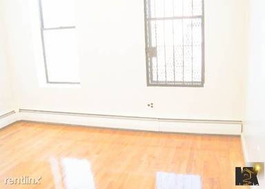 Main picture of 182-184 E 2 St