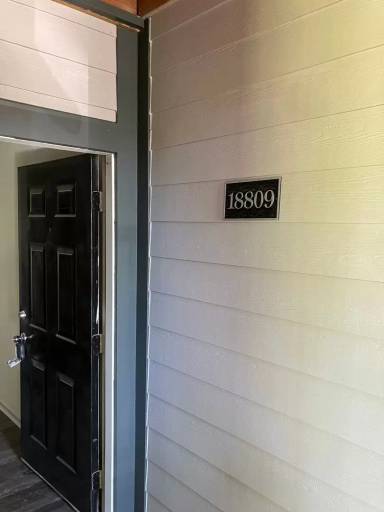 Main picture of 18809 Vineyard Point Ln