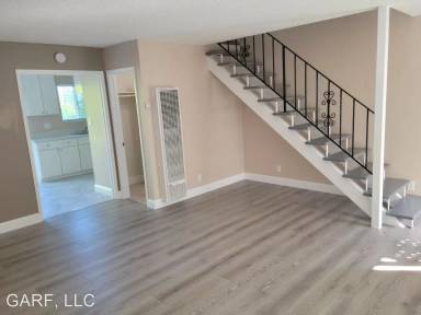 Main picture of 1650 159th Ave