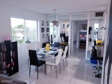 Main picture of 8001 Crespi Blvd