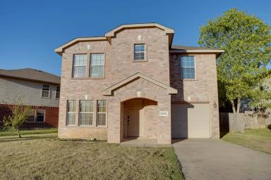 Main picture of 2601 Gardendale Dr