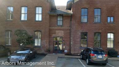 Main picture of 10 Walnut St