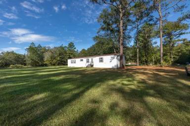 Main picture of 296 Moore Rd