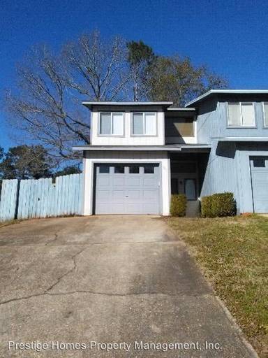 Main picture of 101 Woodfield Pl