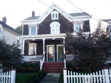 Main picture of 20 Spring St