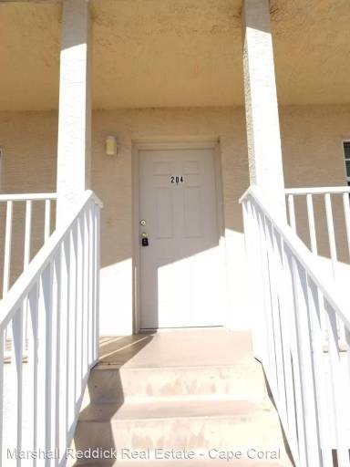 Main picture of 621 SW 47th Ter