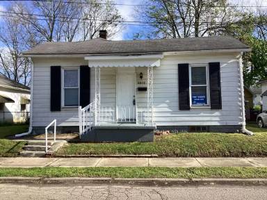 Main picture of 2015 Howard Ave