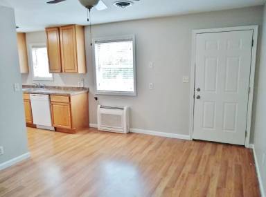 Main picture of 1495 Fairfield Rd