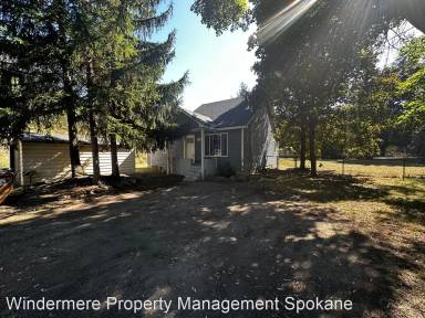 Main picture of 3618 E 10th Ave