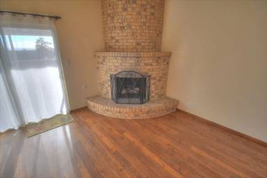 Main picture of 1543 Donette Pl NE