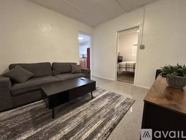 Main picture of 5920 S Fontana Ave