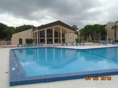 Main picture of Promanade Condominiums at Kendall Lake