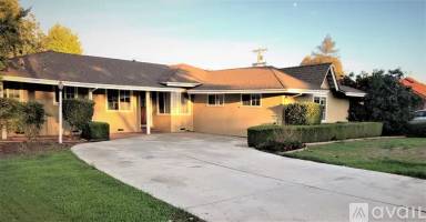 Main picture of 1464 Carmel Dr