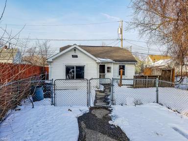 Main picture of 7541 Orchard Ave