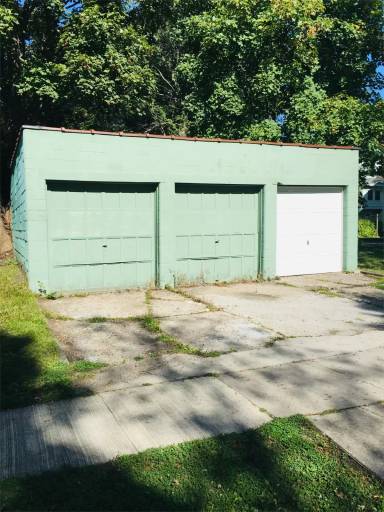 Main picture of 69 Herkimer St