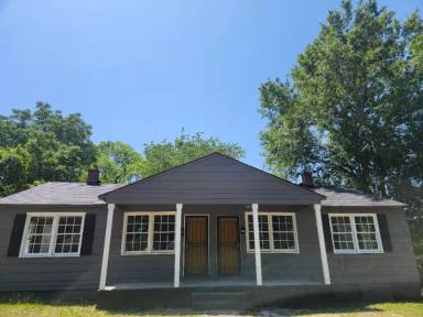 Main picture of 2304 6th St