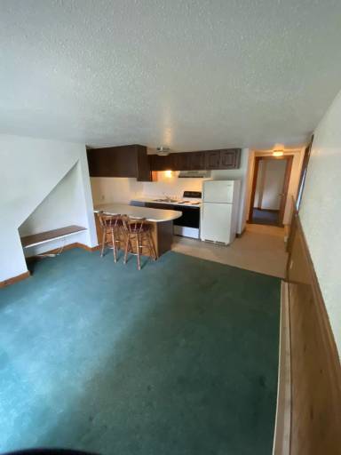 Main picture of 83 River Rd