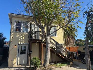 Main picture of 209 J St
