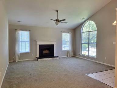 Main picture of 7731 Ivy Hollow Dr